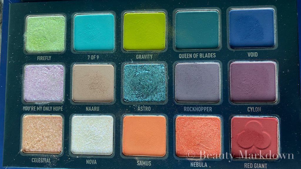    Kaleidos Club Nebula with Angelica Nyqvist limited edition palette - close up of pans